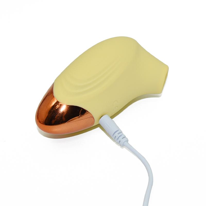 2023 Sex Toy Women Personal Silicone Mini Clitoral Sucking Vibrator