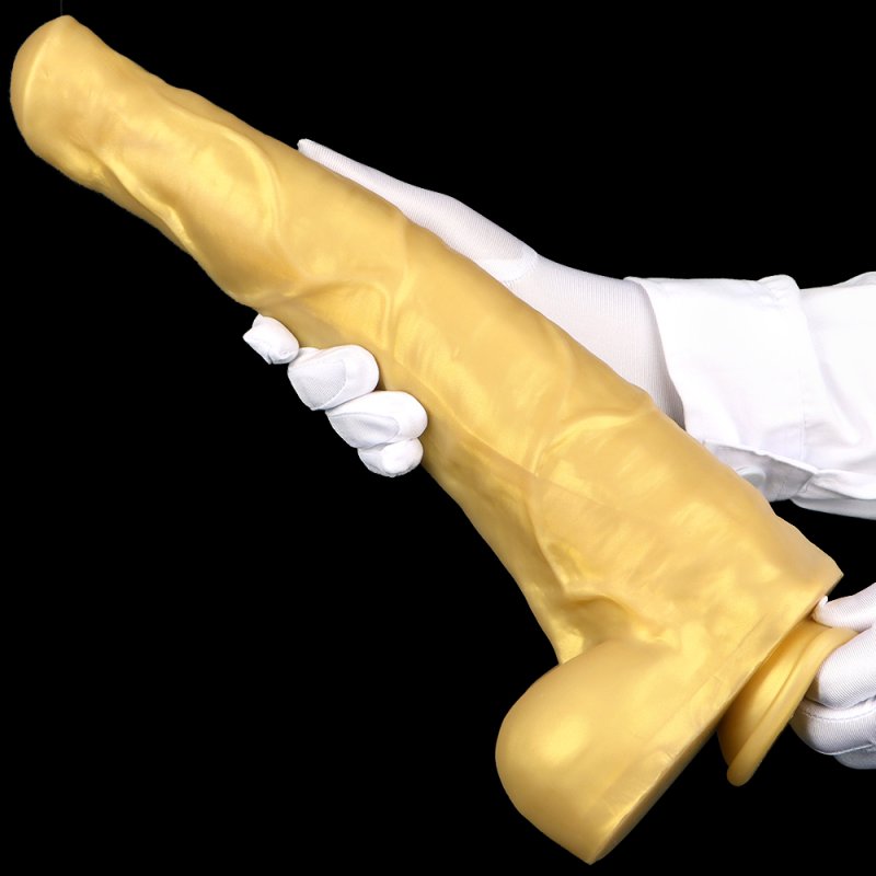 StudHorse Realistic Curved Dildo - Golden