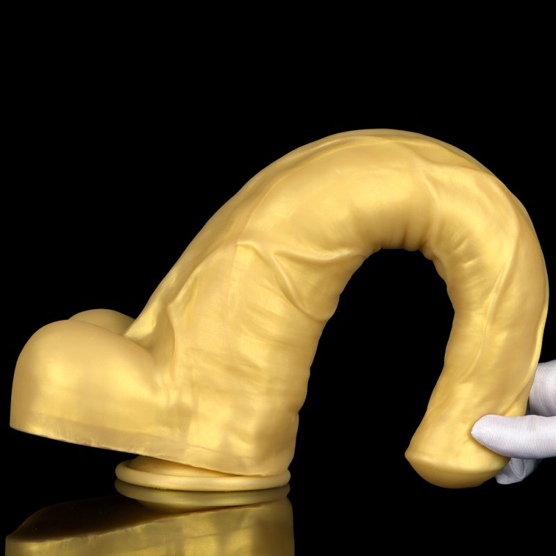 StudHorse Realistic Curved Dildo - Golden